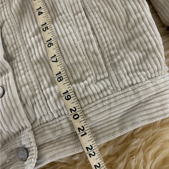 Anthropology BDG Cream Corduroy Sherpa Cropped Trucker Jacket - Picture 4 of 5